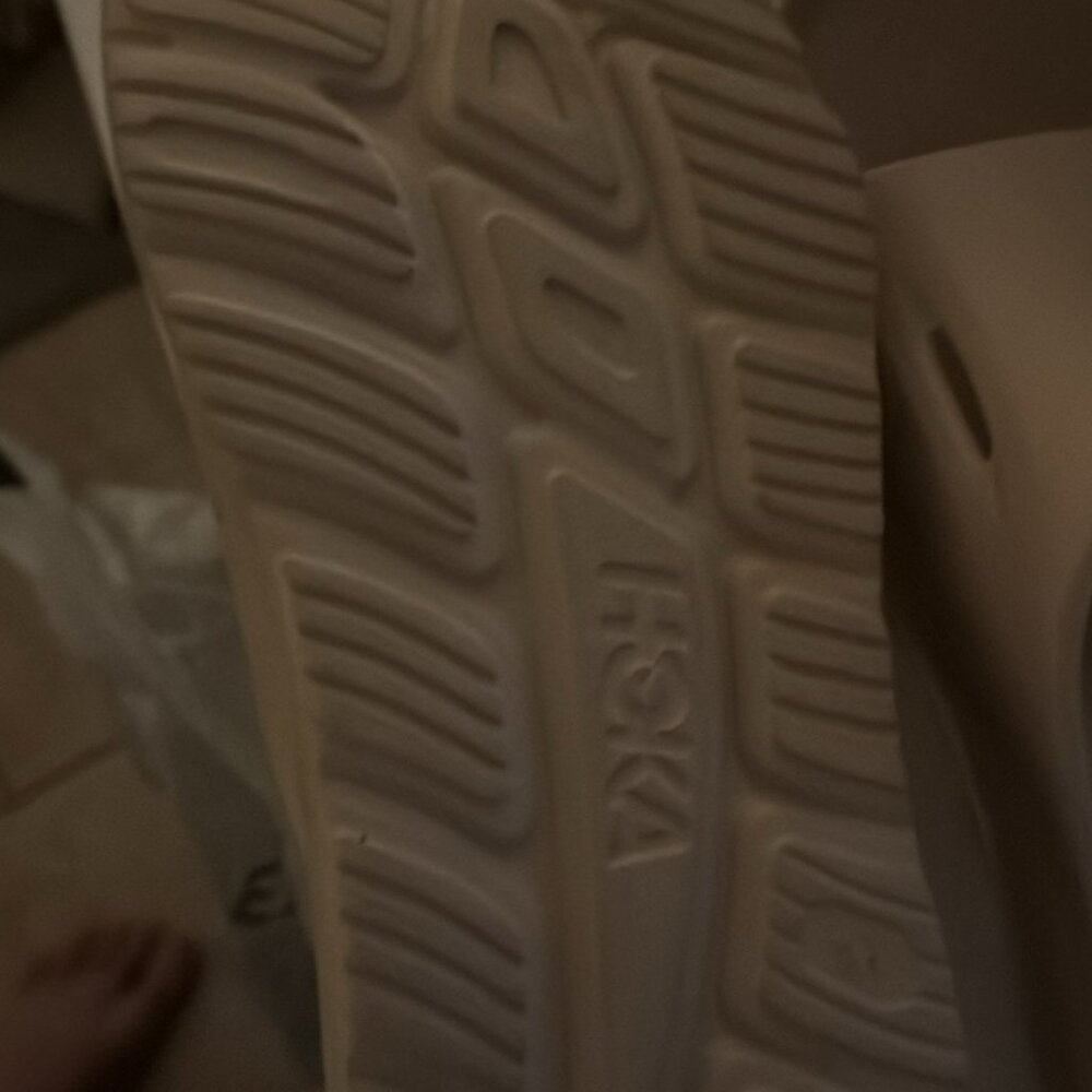 Hoka slide